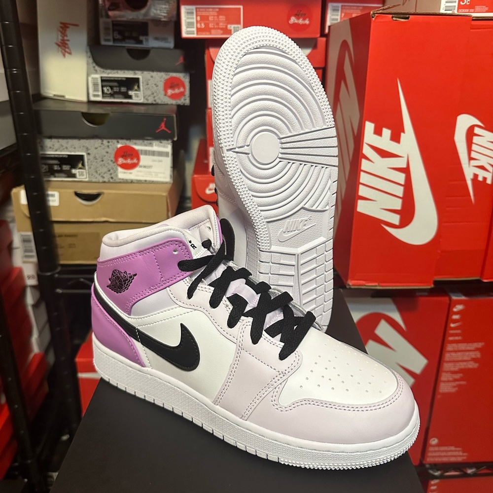 Nike Air Jordan 1 Mid Barely Grape Black White Shoes DQ8424-501 PRESCHOOL